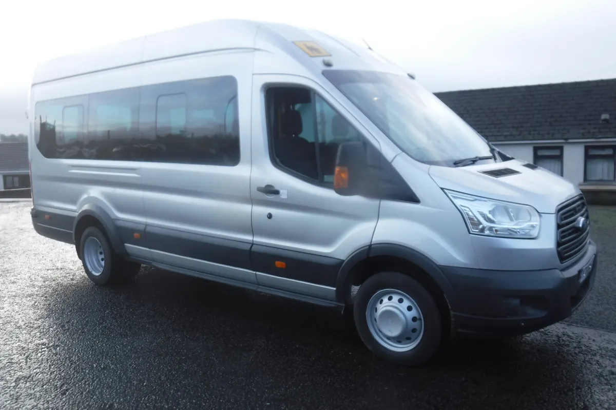 Ford Transit 2015 17 seat minibus 71161 miles. Exc - Image 2