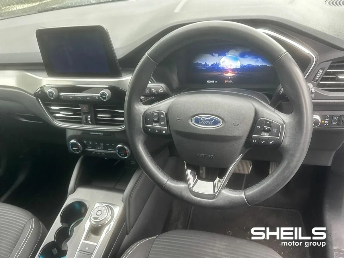 Ford Kuga Automatic 2.5 Petrol Hybrid Titanium - Image 3