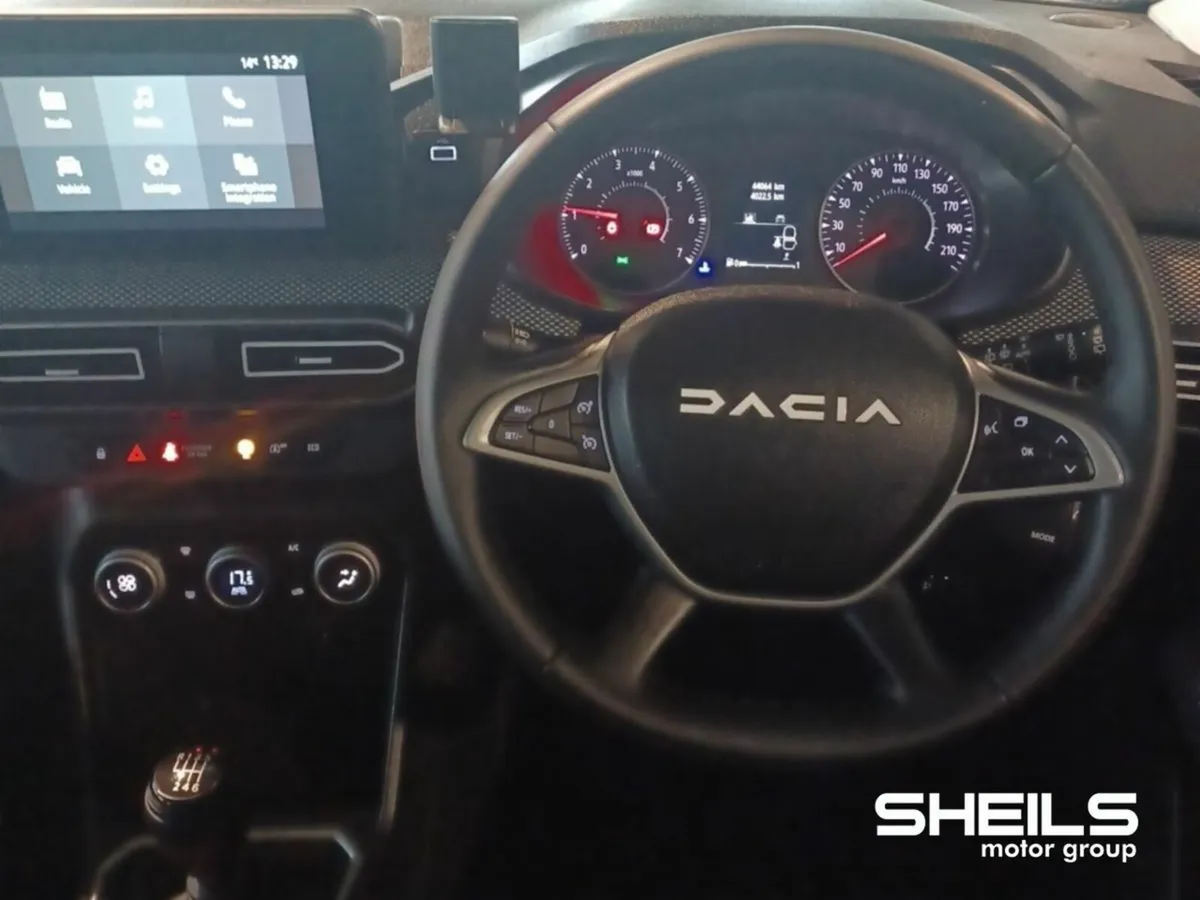 Dacia Jogger 1.0 Petrol 110 Expression 7 Seater - Image 3