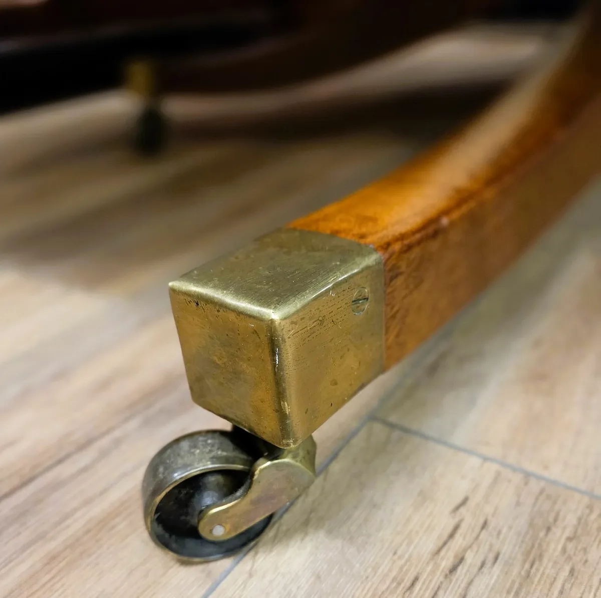 Large Vintage Oval Walnut Table - Image 3