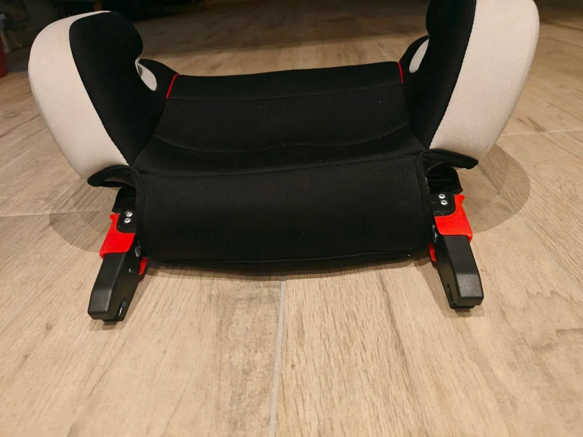 Osann ISOFIX booster seat - Image 2