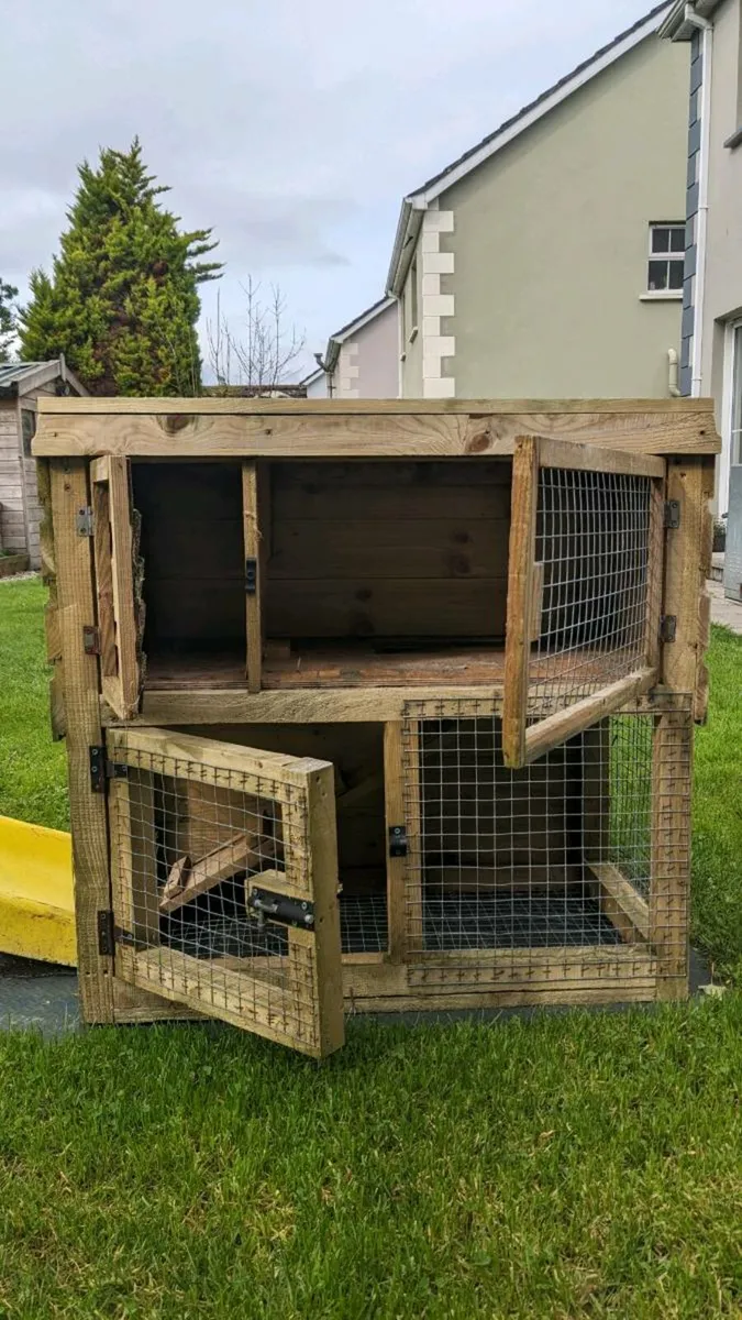 Rabbit hutch - Image 2