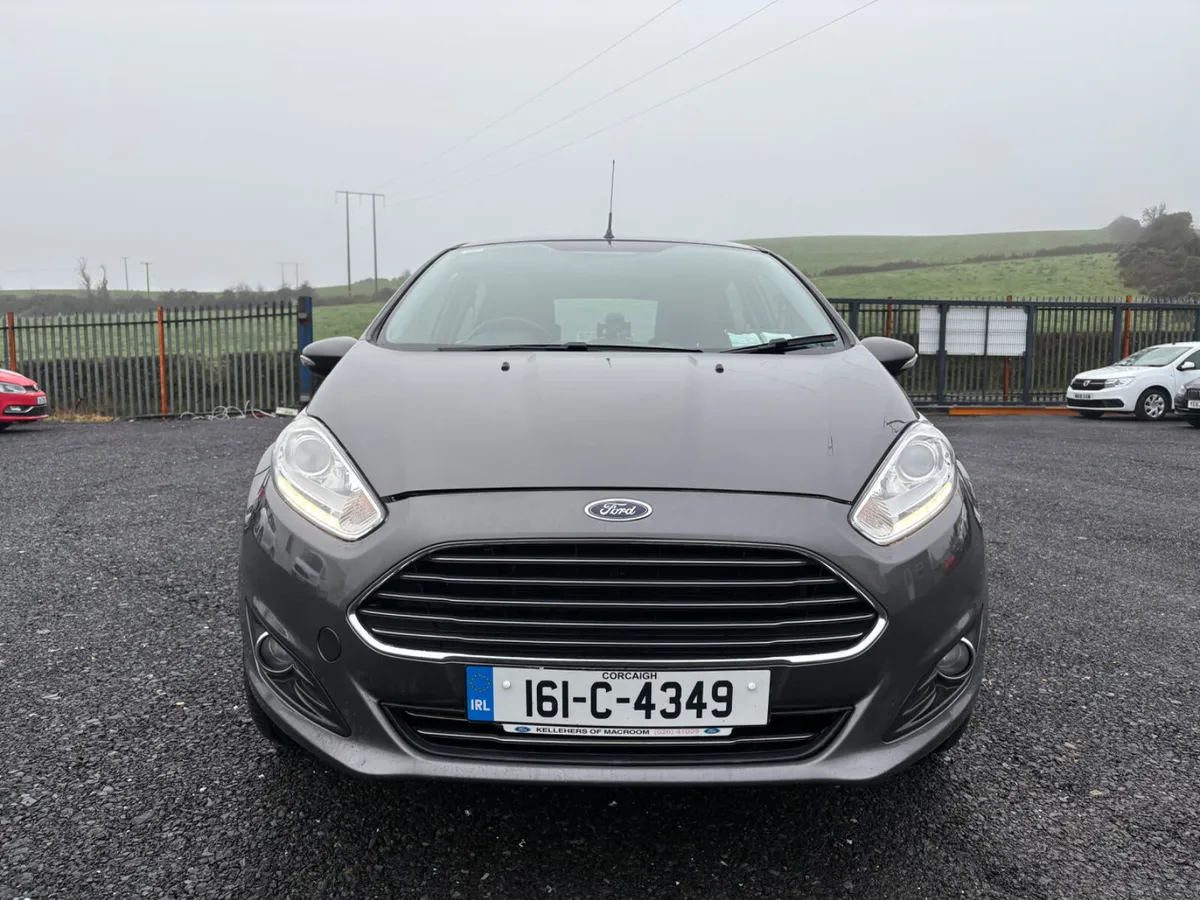 Ford Fiesta 2016 1.25 petrol low kms - Image 2