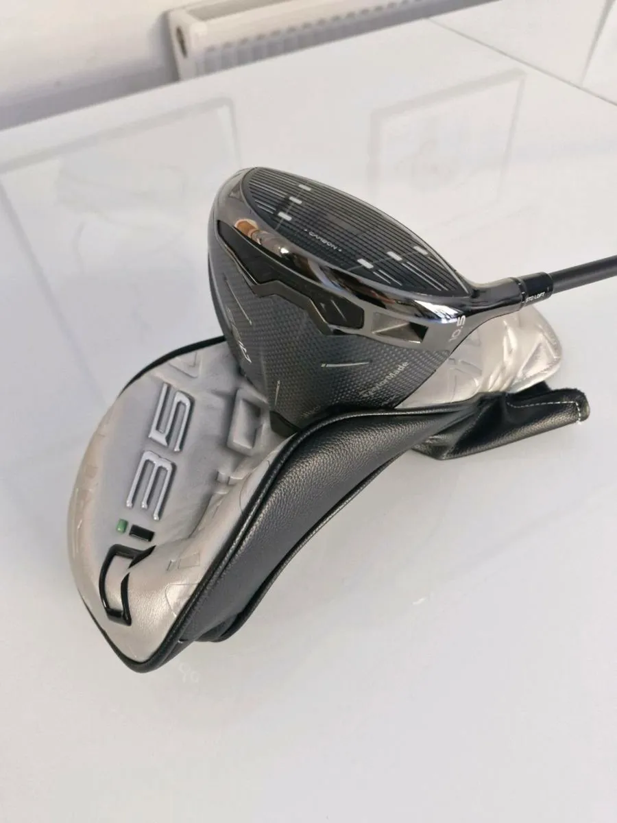 Taylormade Qi35 Max Driver - Image 2