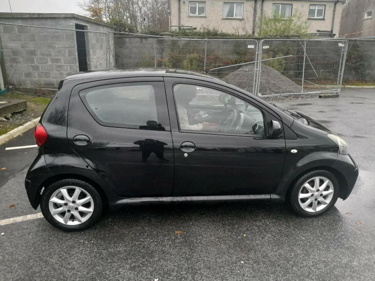 Toyota Aygo Aoutomatic - Image 3