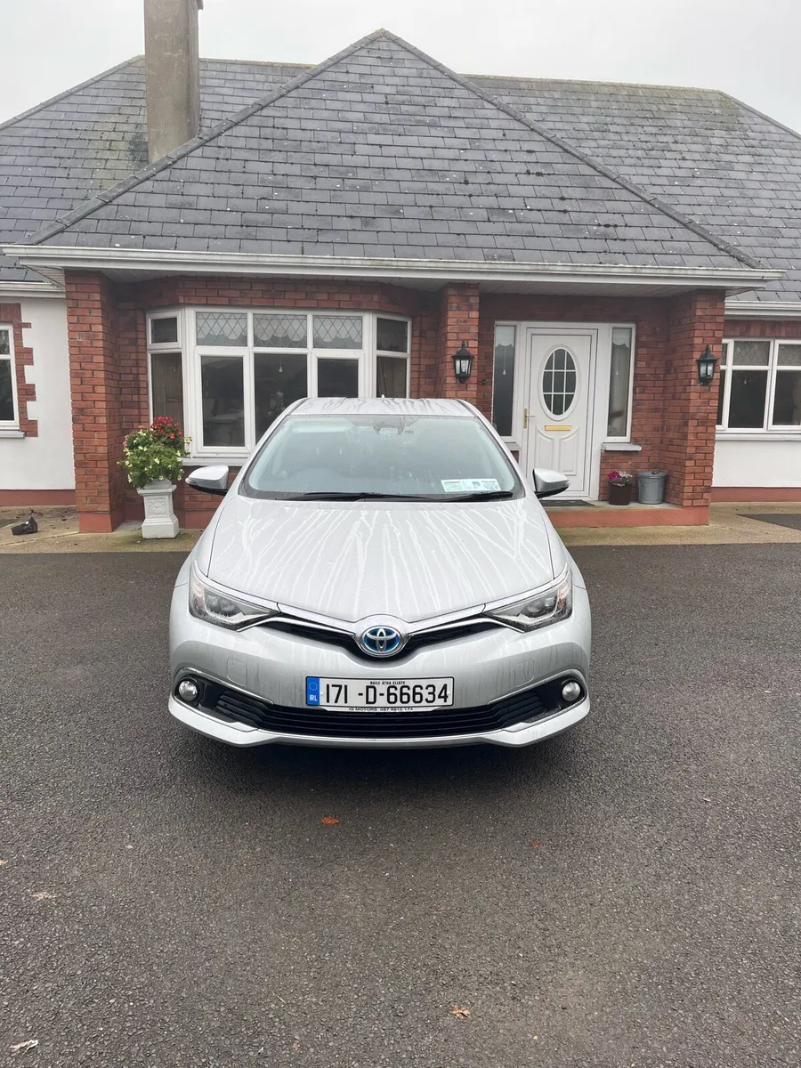 Toyota Auris 1.8 Petrol-Hybrid Automatic NCT 10/27 - Image 4