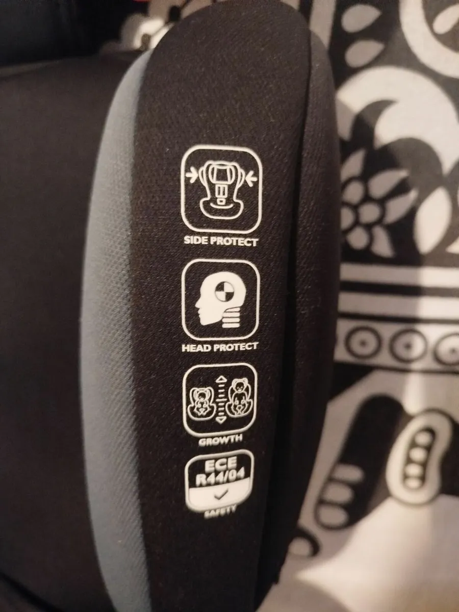 Child car seat - Image 2