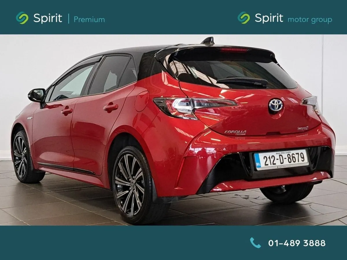 Toyota Corolla Luna Sport Hybrid Hatchback 1.8*Cal - Image 3