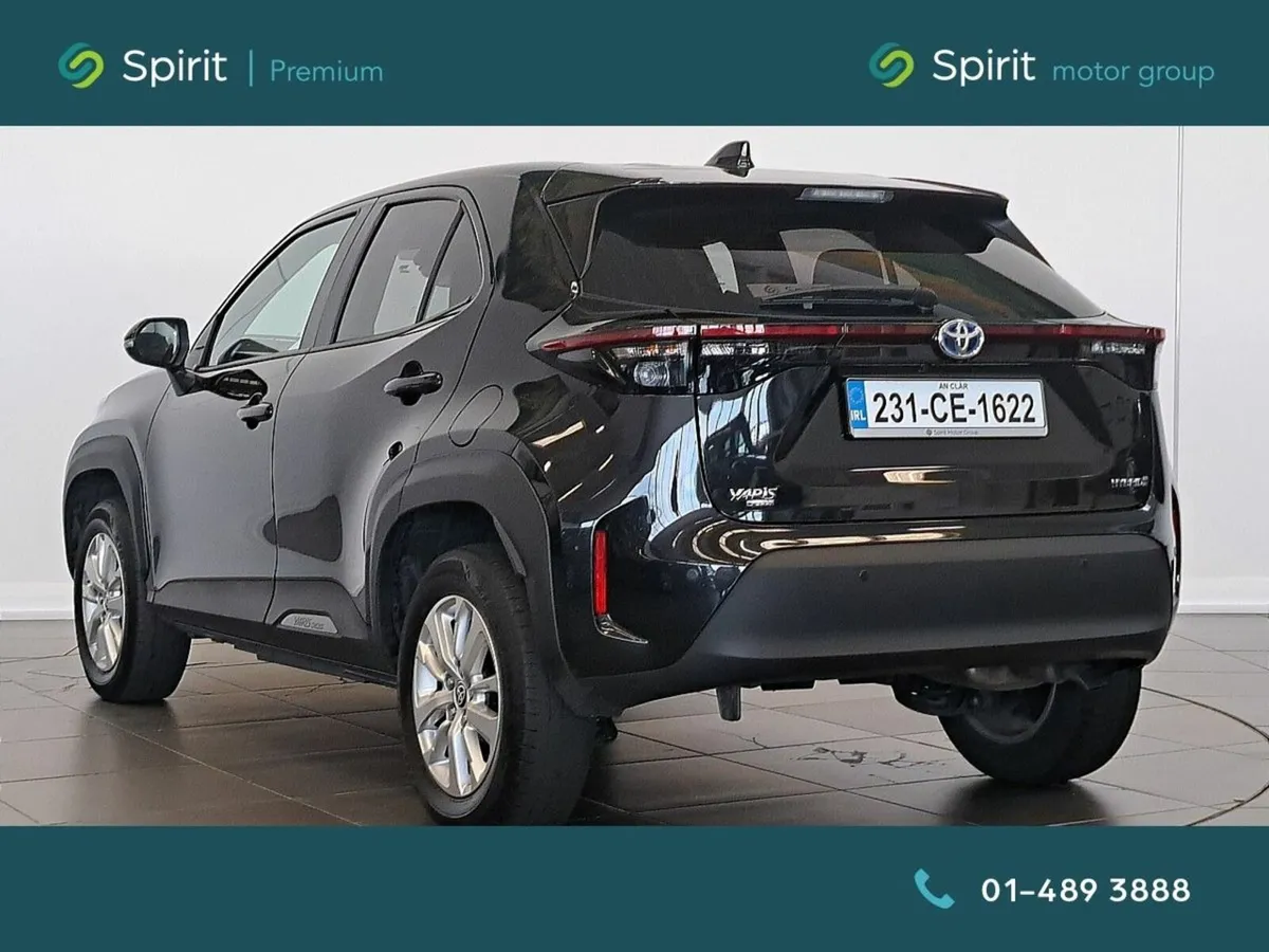 Toyota Yaris Cross Luna Hybrid 1.5*Call John 086 1 - Image 3