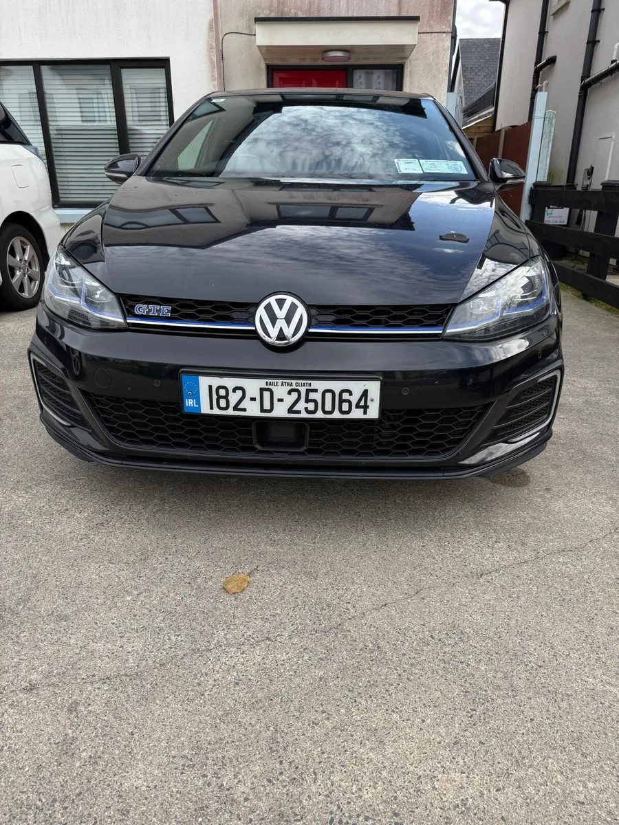 Volkswagen Golf GTE Sports - Image 3