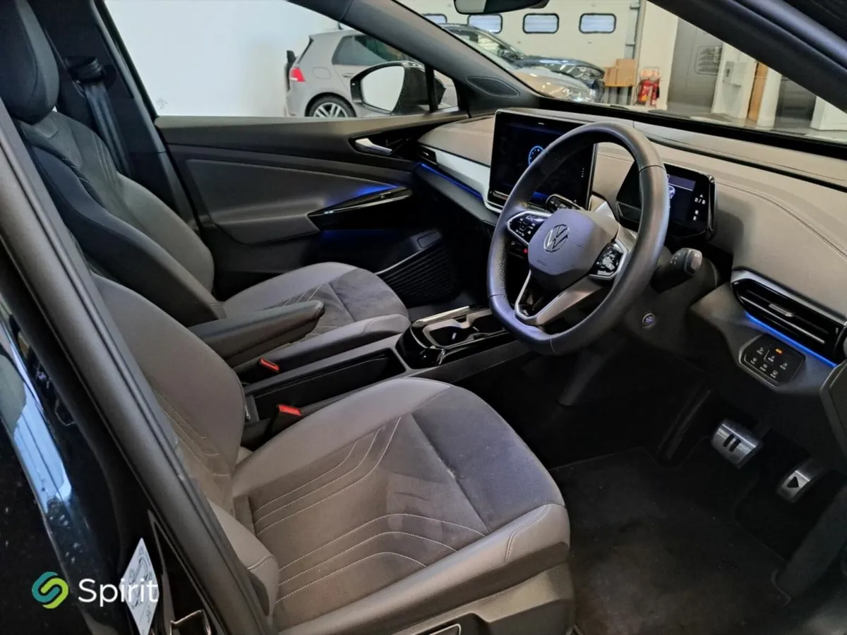 Volkswagen ID.4 PRO PLUS 77kWh 286HP*Call John 086 - Image 4