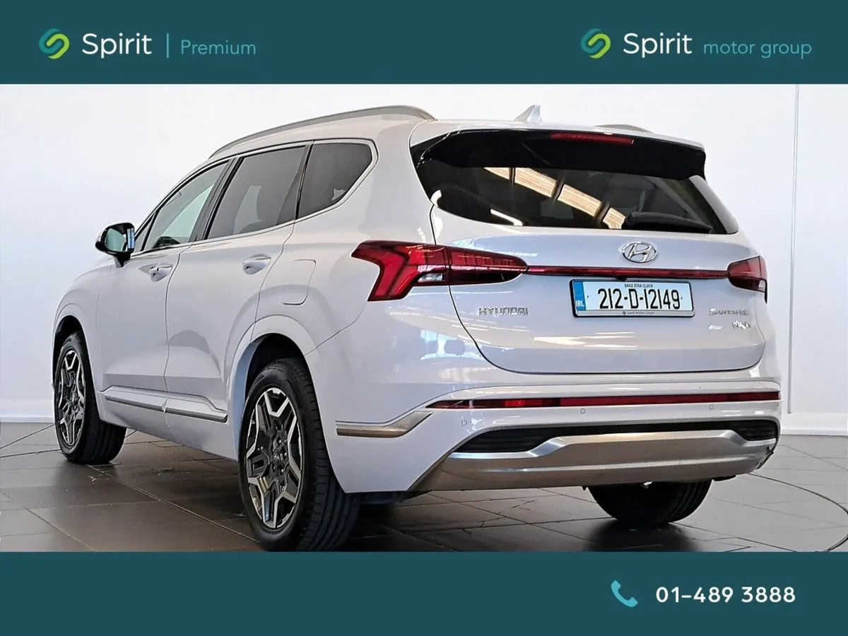 Hyundai Santa Fe 7 Seater, PHEV Executive Plus 4WD - Image 3