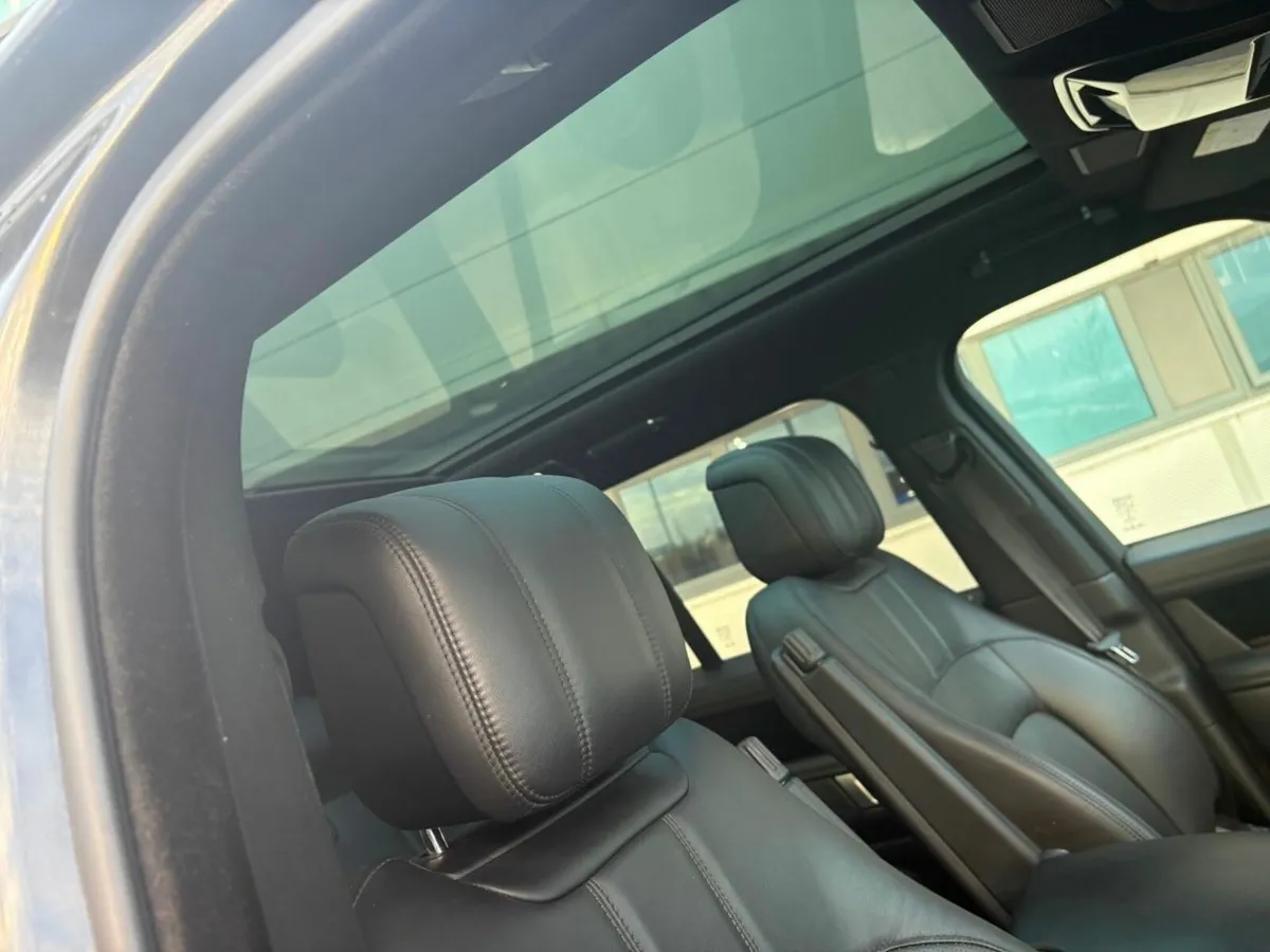 Land Rover Range Rover ++ High Spec++ Vogue // Plu - Image 3