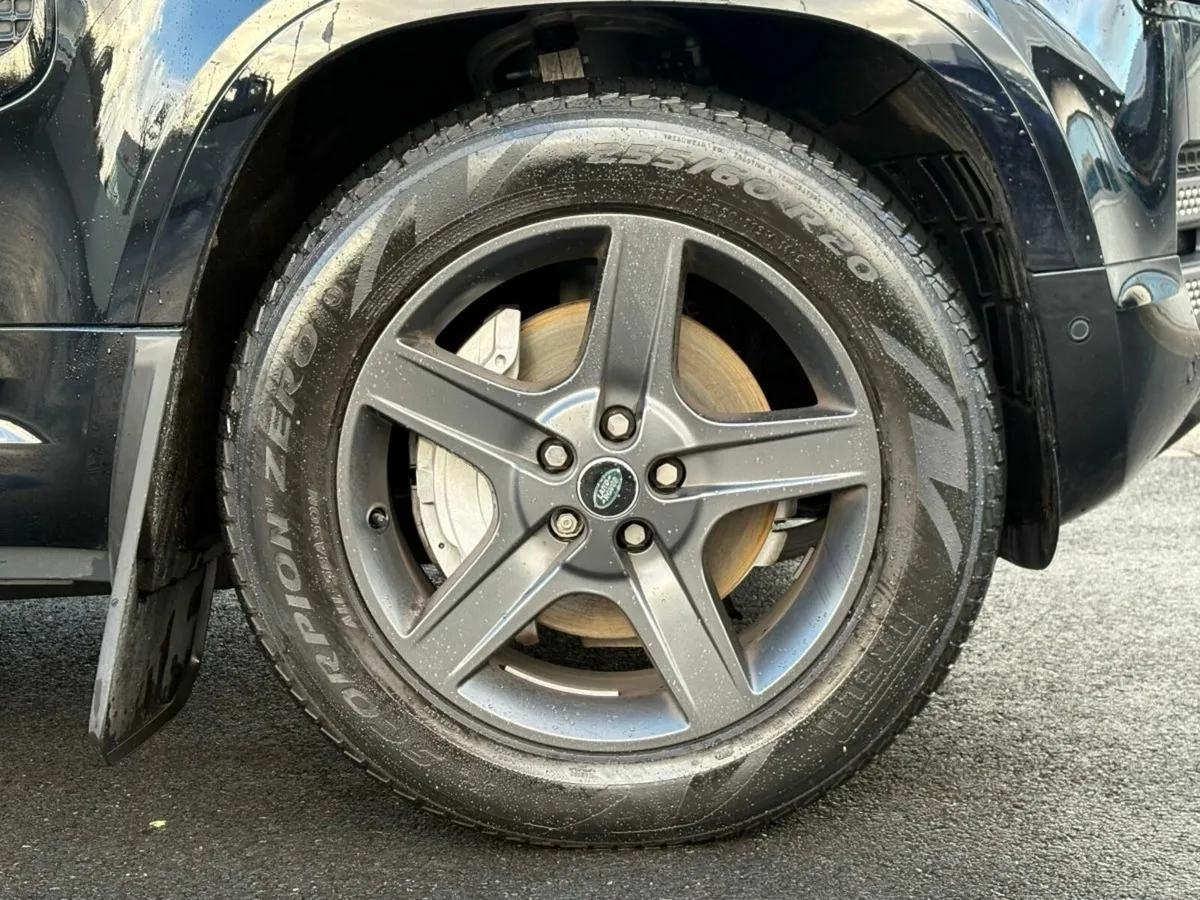 Land Rover Defender X- Dynamic SE // Low Mileage / - Image 4