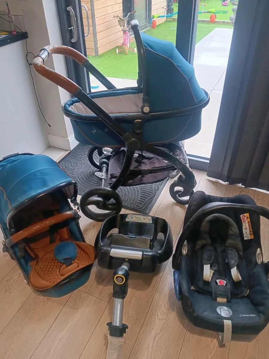 Baby travel system bundle - Image 1