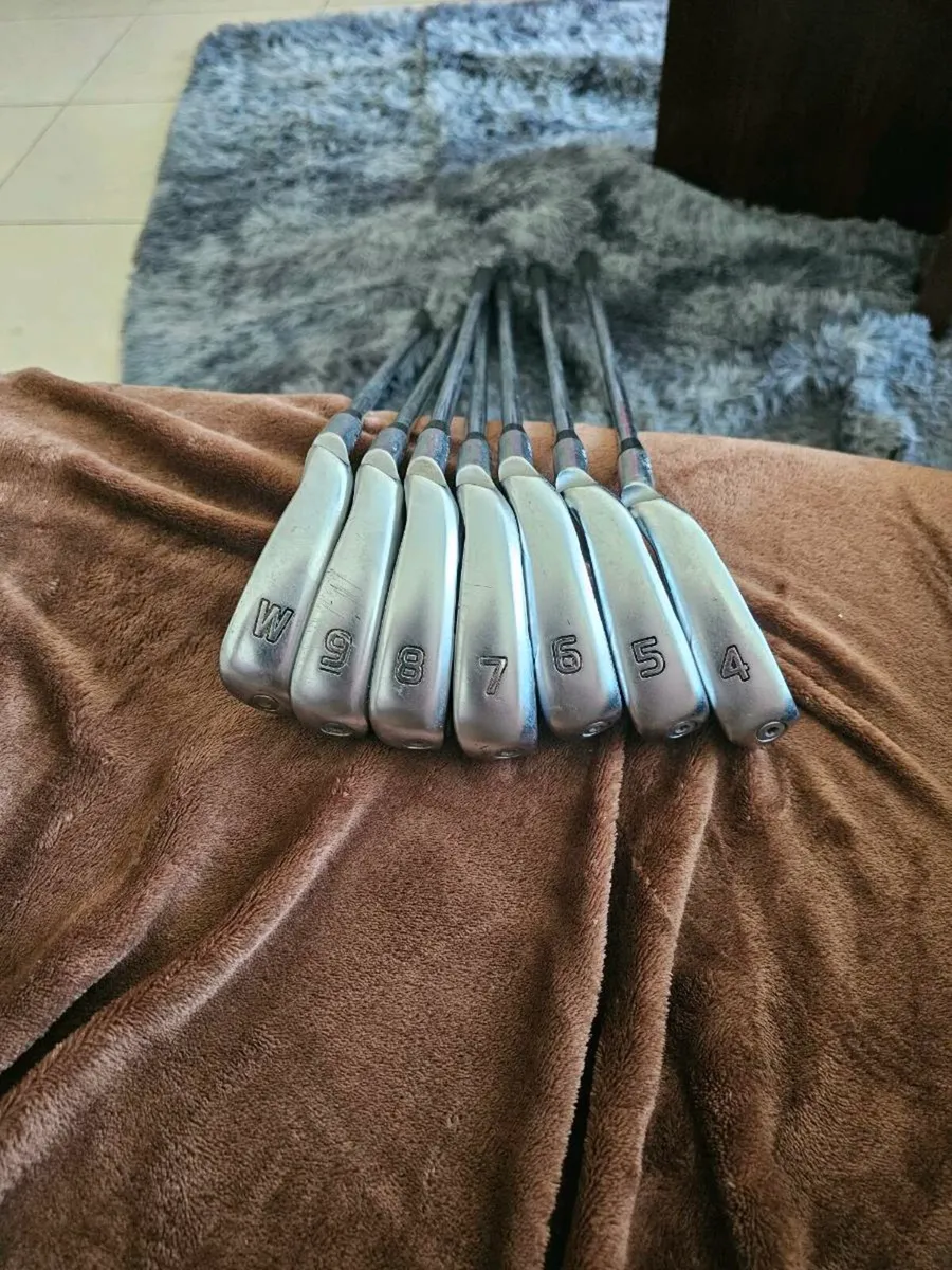 Ping G425 Irons - Image 2
