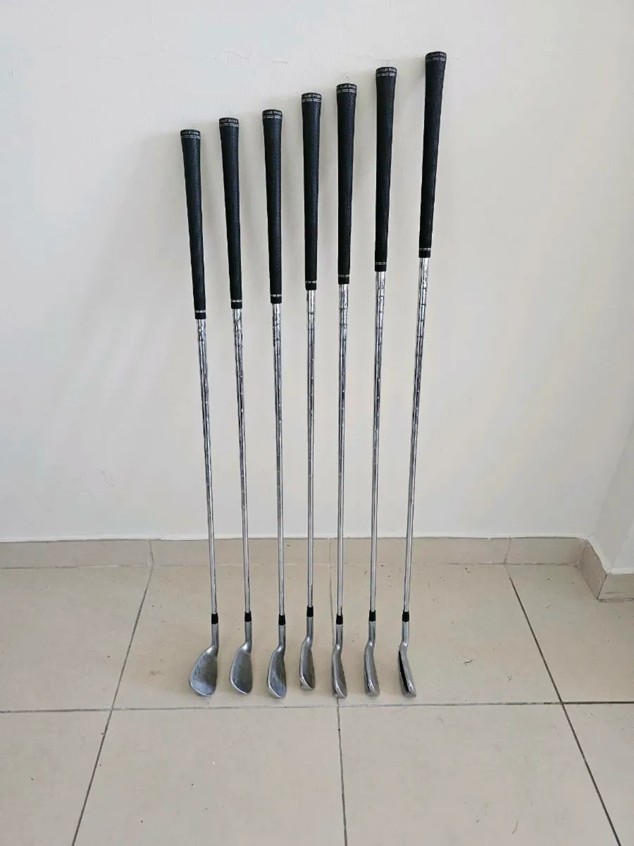 Ping G425 Irons - Image 4
