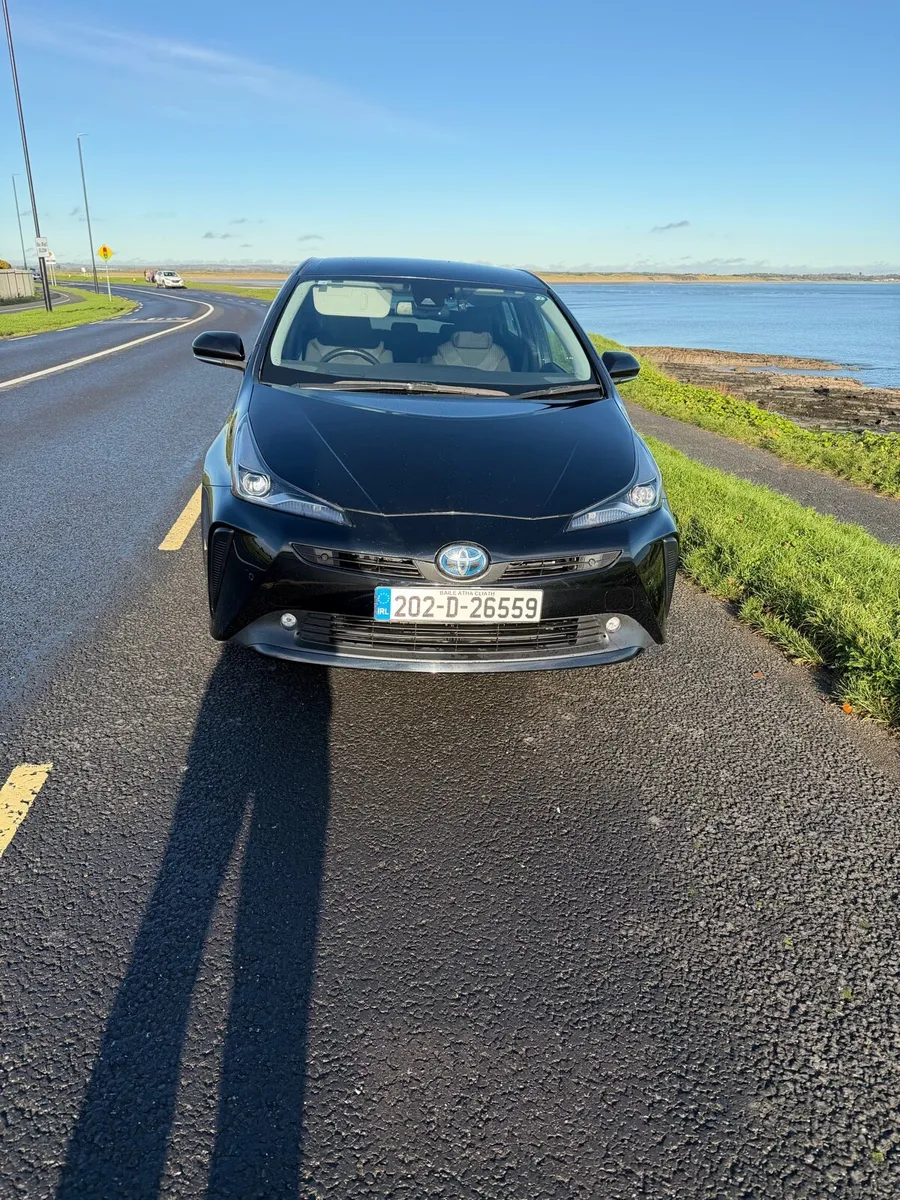 Toyota Prius 2020 Extra features - Image 1