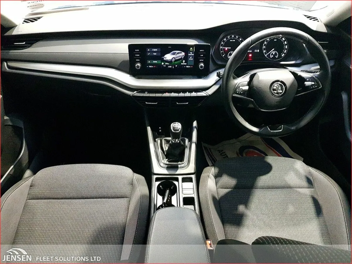 Skoda Octavia Ambition 2.0TDI 115HP 6spd manual - Image 3