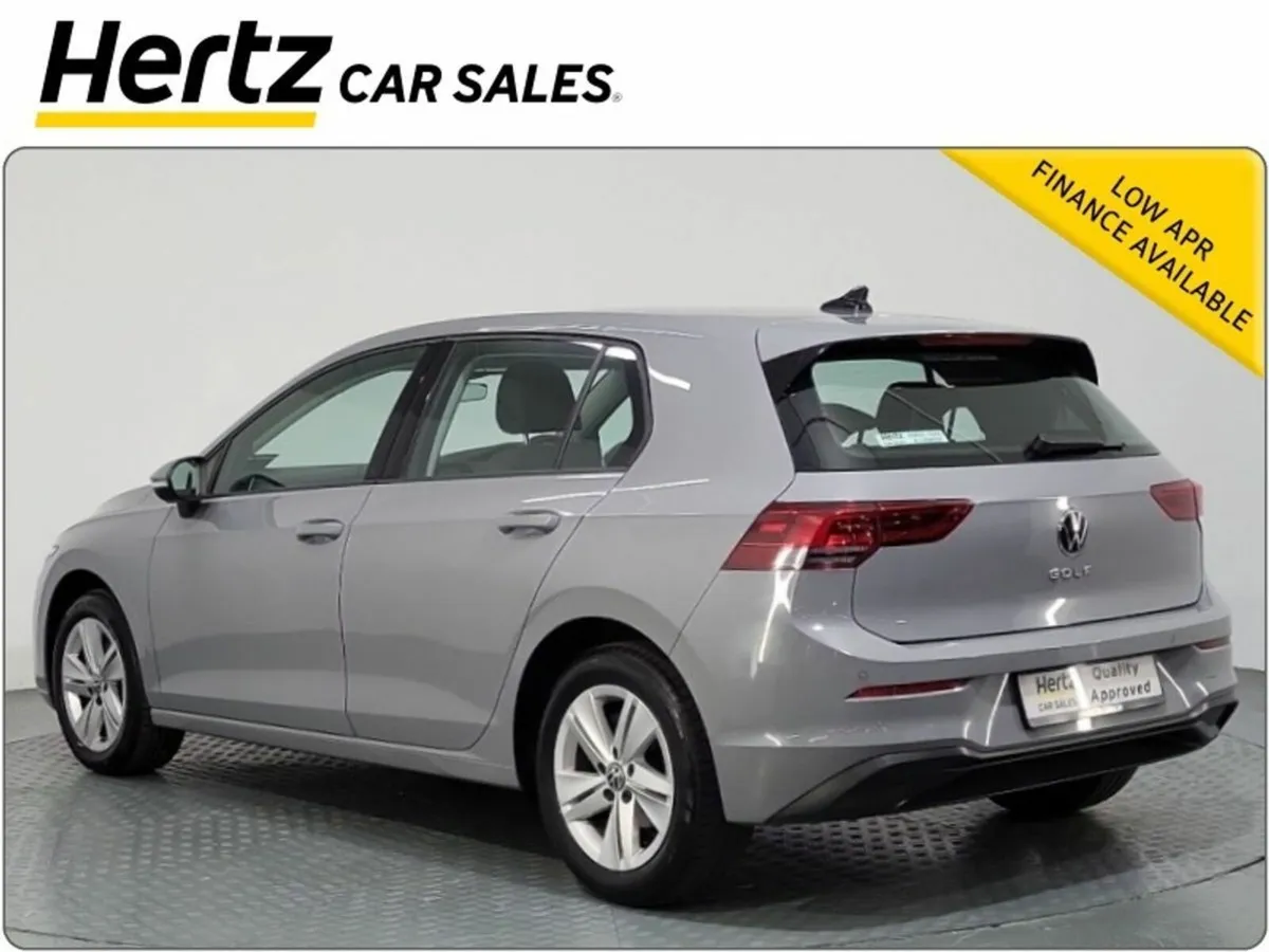 Volkswagen Golf LIFE 110HP Petrol Manual - Image 4