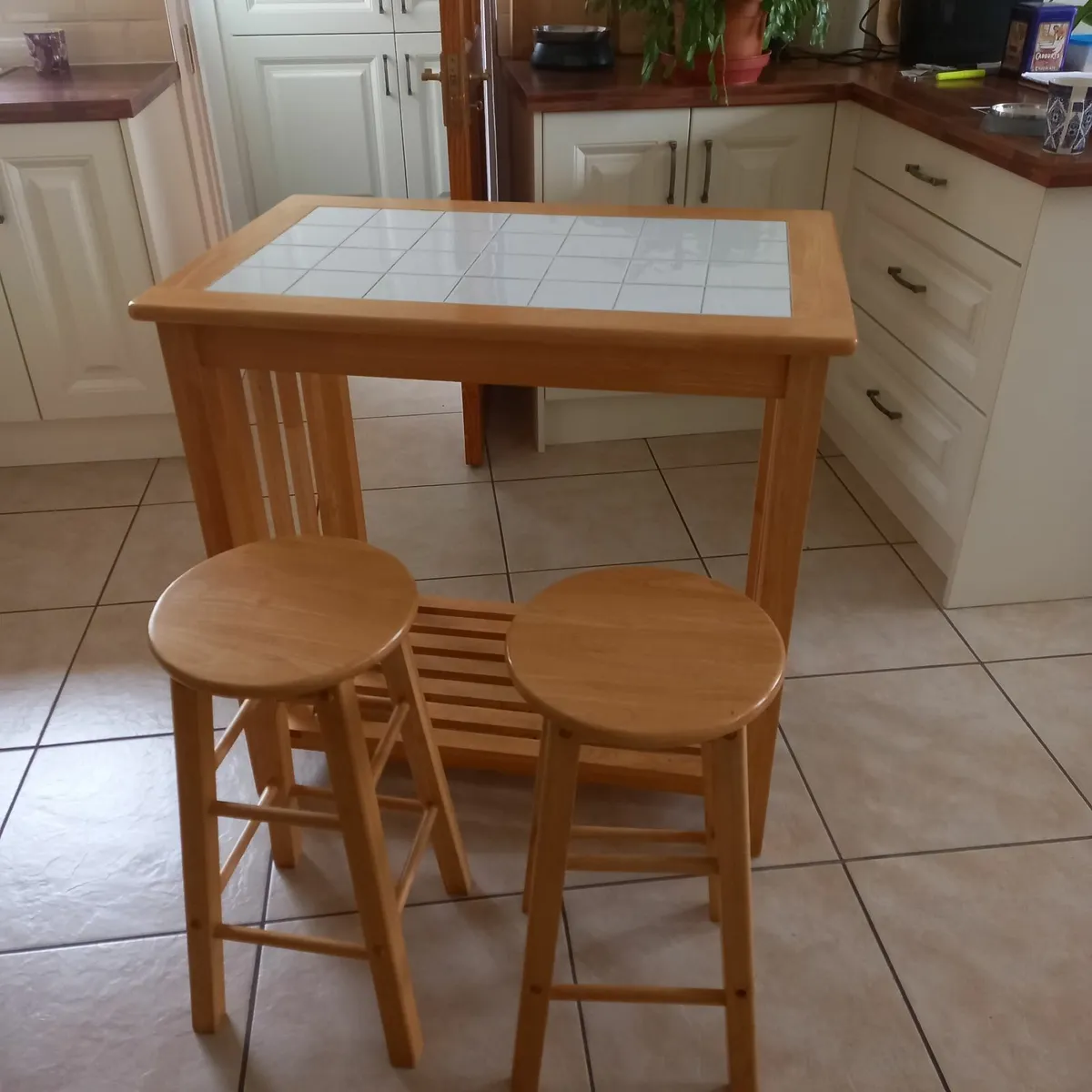 Breakfast Bar - Image 2