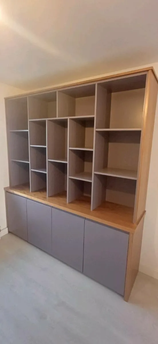 Office furniture - Image 1