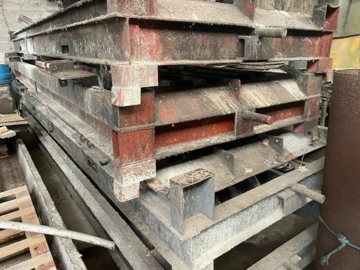 Precast Vibrating  Beams / Slat Moulds - Image 3