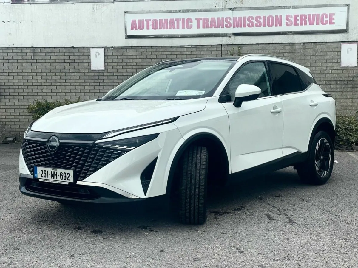 Nissan Qashqai 1.3 PET MILD HYBRID SV PREMIUM *PRI - Image 3