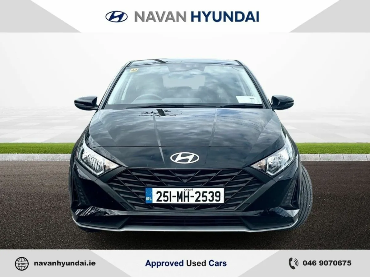 Hyundai i20 Deluxe Plus - Image 2
