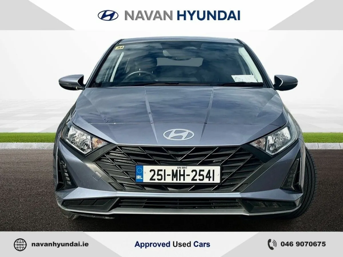 Hyundai i20 Deluxe Plus - Image 2