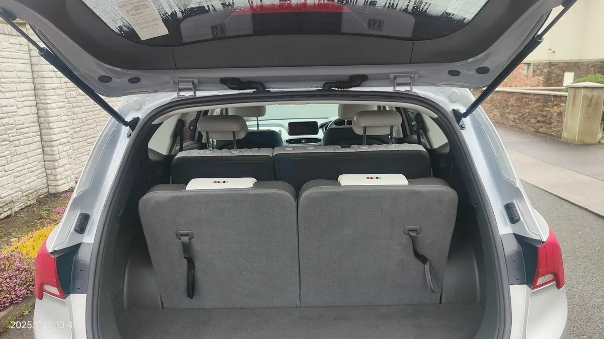 Hyundai Santa Fe 2021 - Image 1