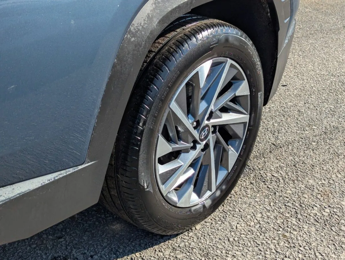 Hyundai Tucson 1.6D Executive Plus *HUGE SALE* - Image 4