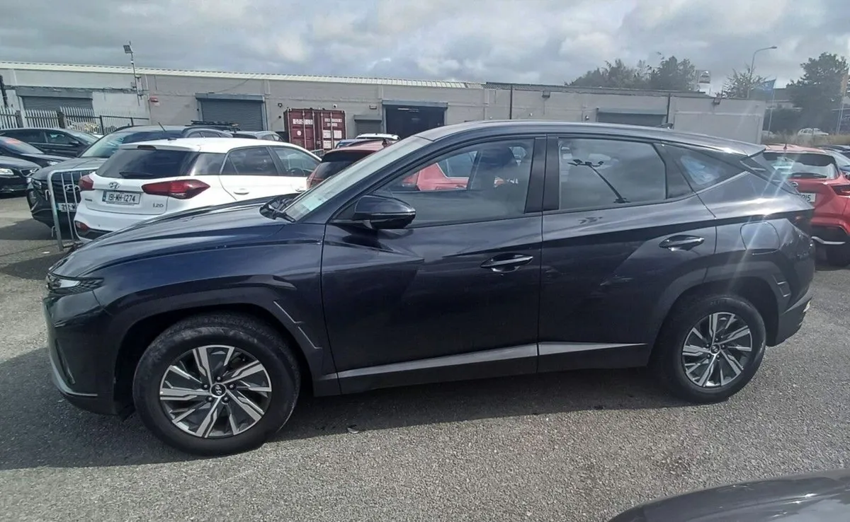 Hyundai Tucson 1.6D Comfort Plus *HUGE SALE* - Image 3