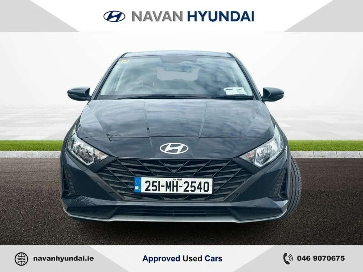 Hyundai i20 Deluxe Plus - Image 2