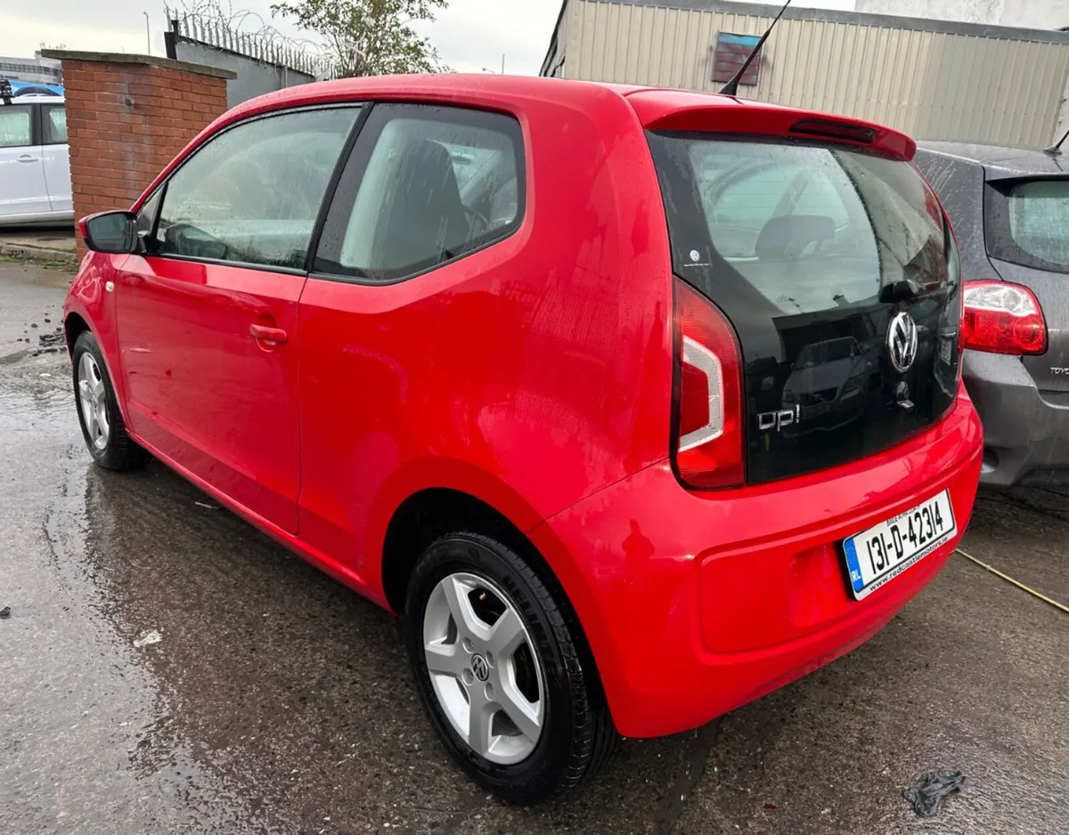 Volkswagen up! 2013 Automatic/only 41k km/warranty - Image 4