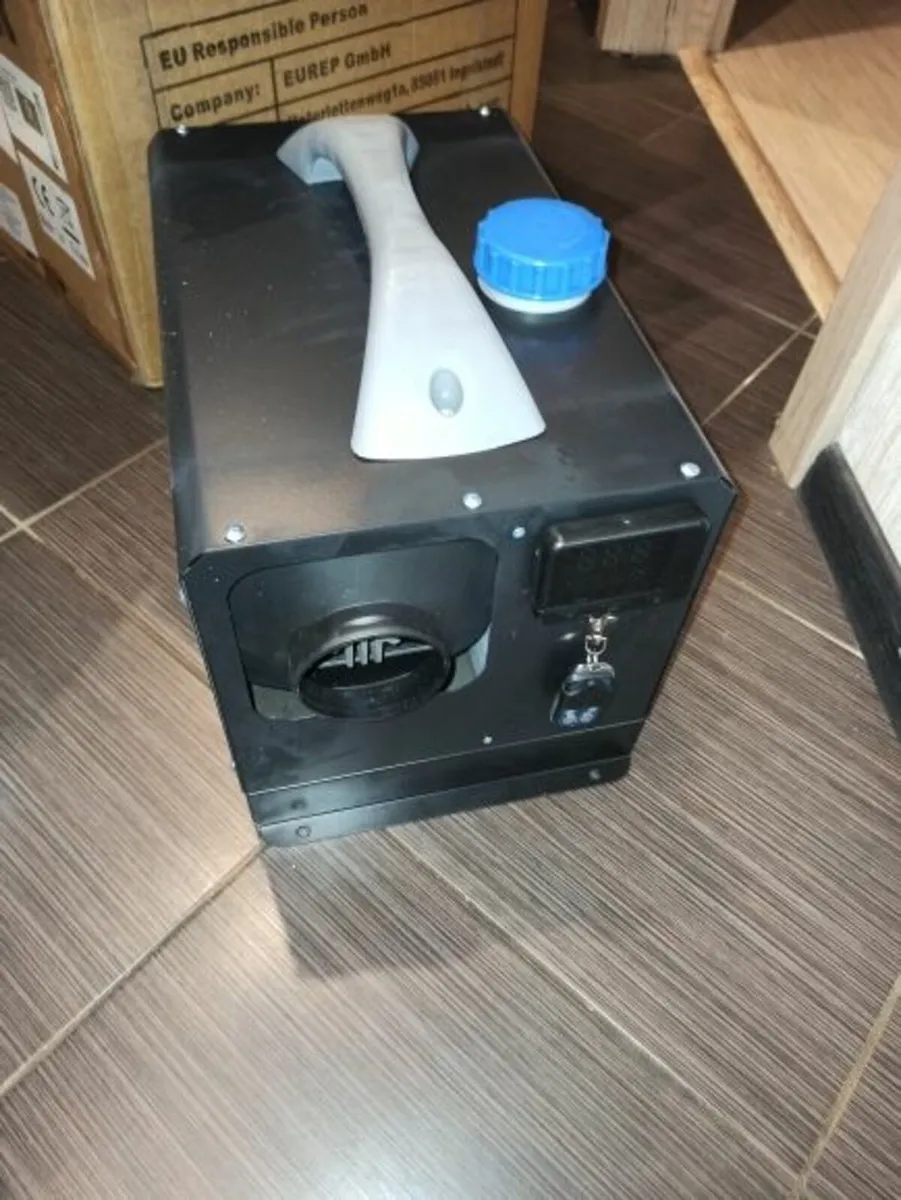 8kW Diesel Kerosene heater for shed - Image 1