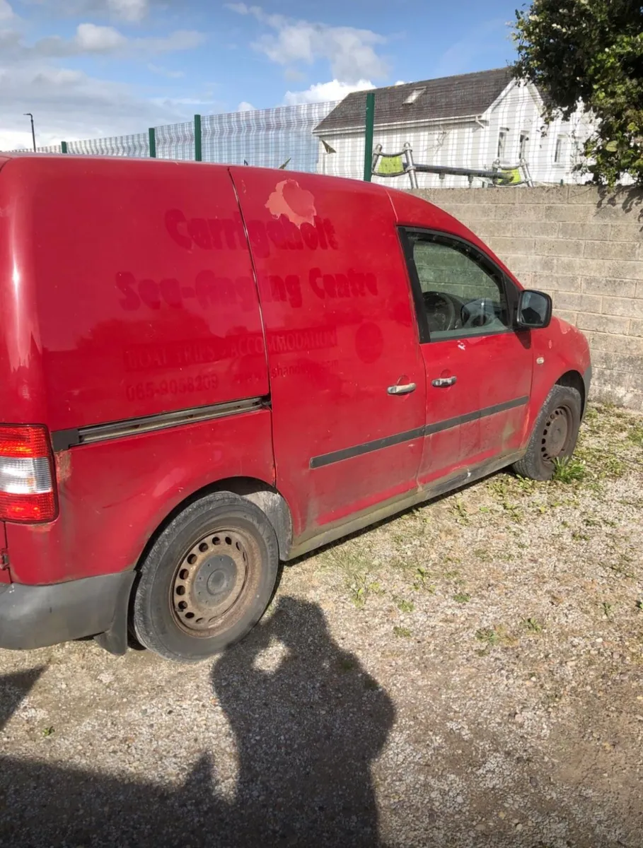 Volkswagen Caddy 2004 - Image 2