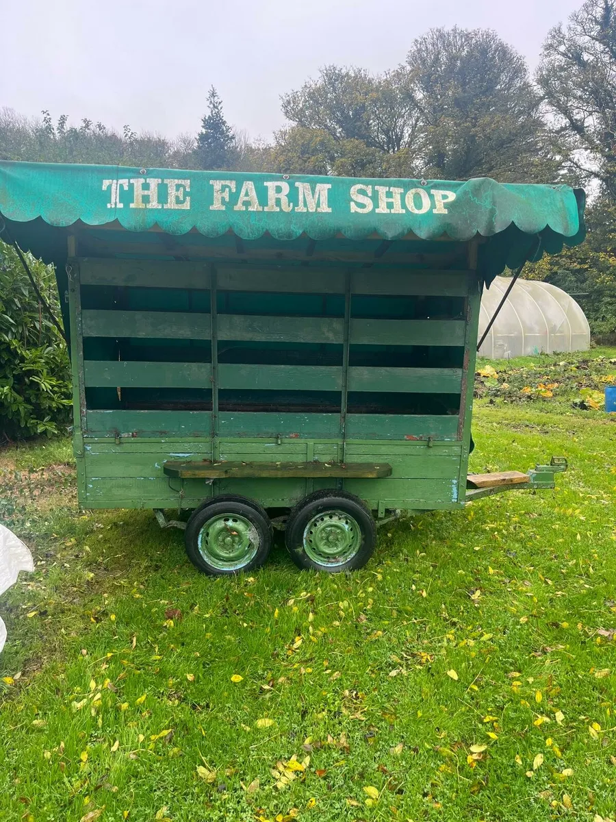 Market Trailer - Image 1