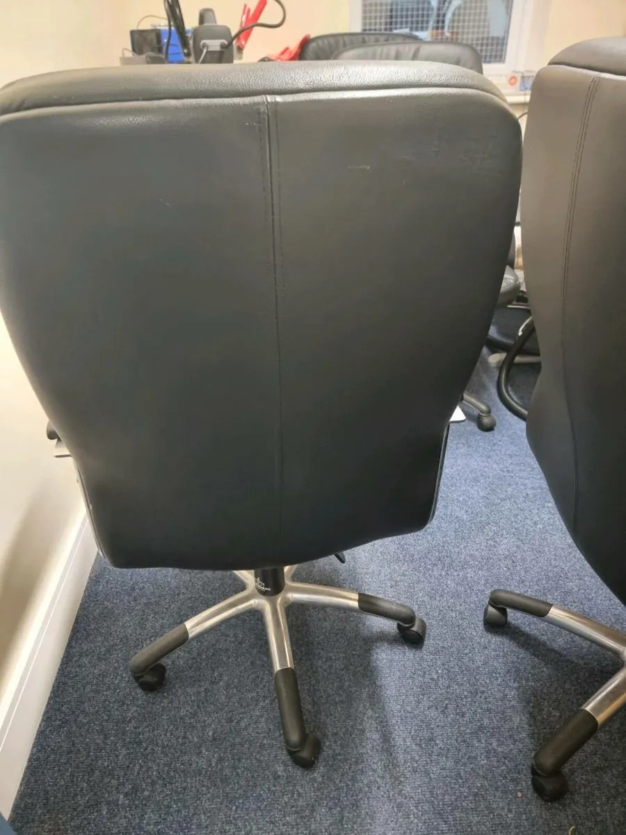 Office chairs - Image 4