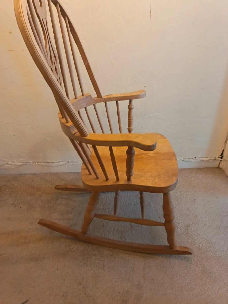 Rocking Chair - Image 3