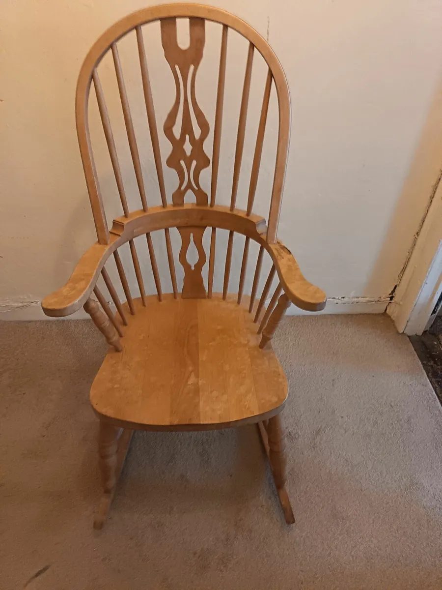 Rocking Chair - Image 4