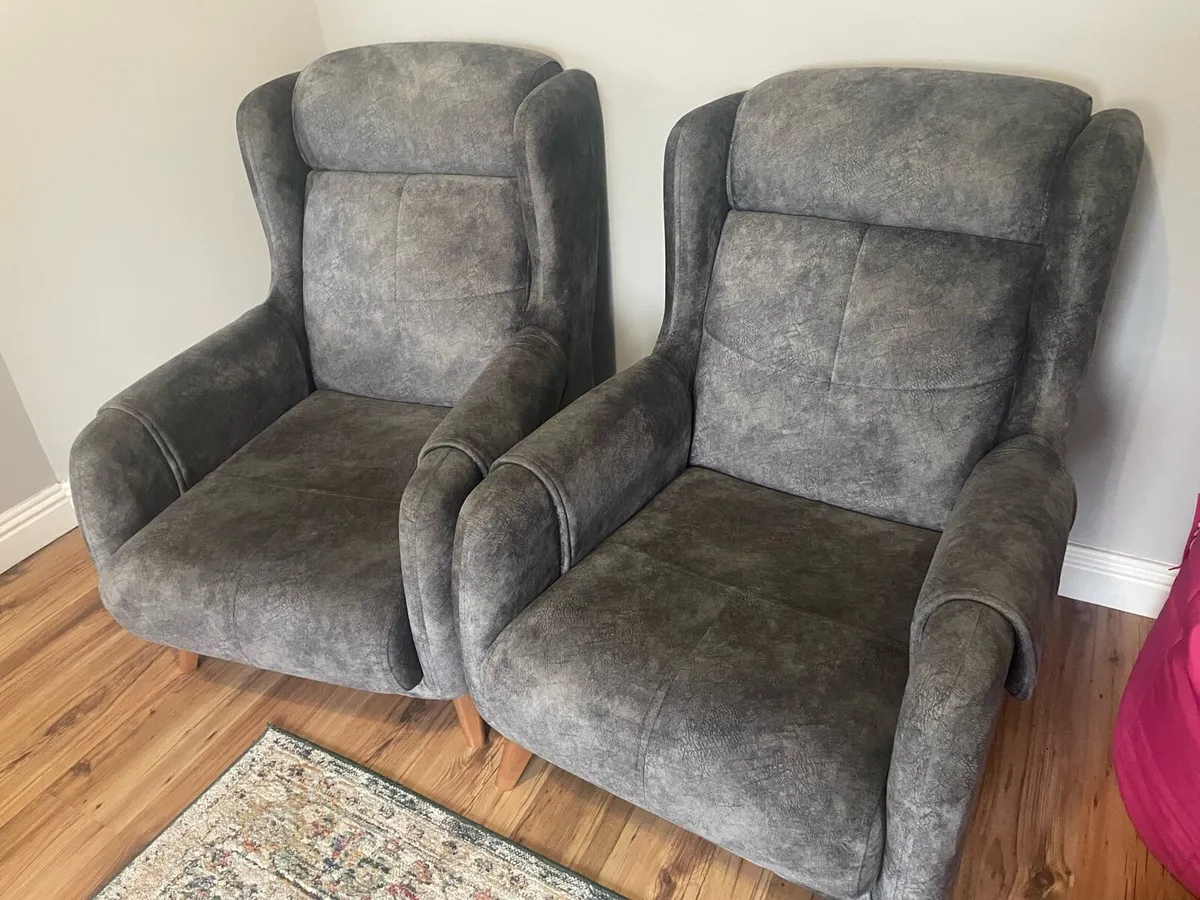 2 Armchairs - Image 2
