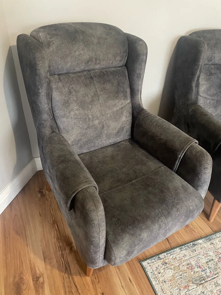 2 Armchairs - Image 3