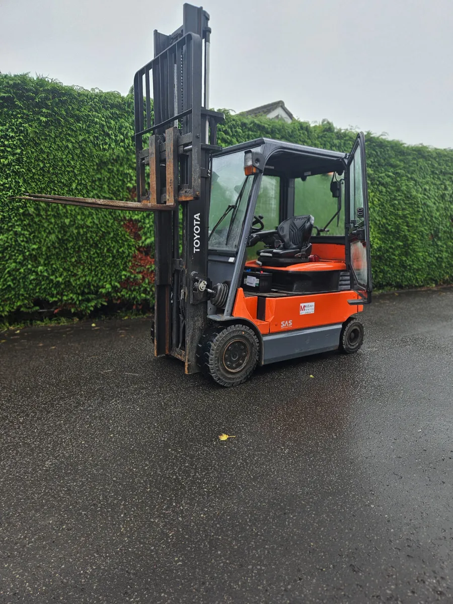 Toyota Electric Forklifts - Image 1