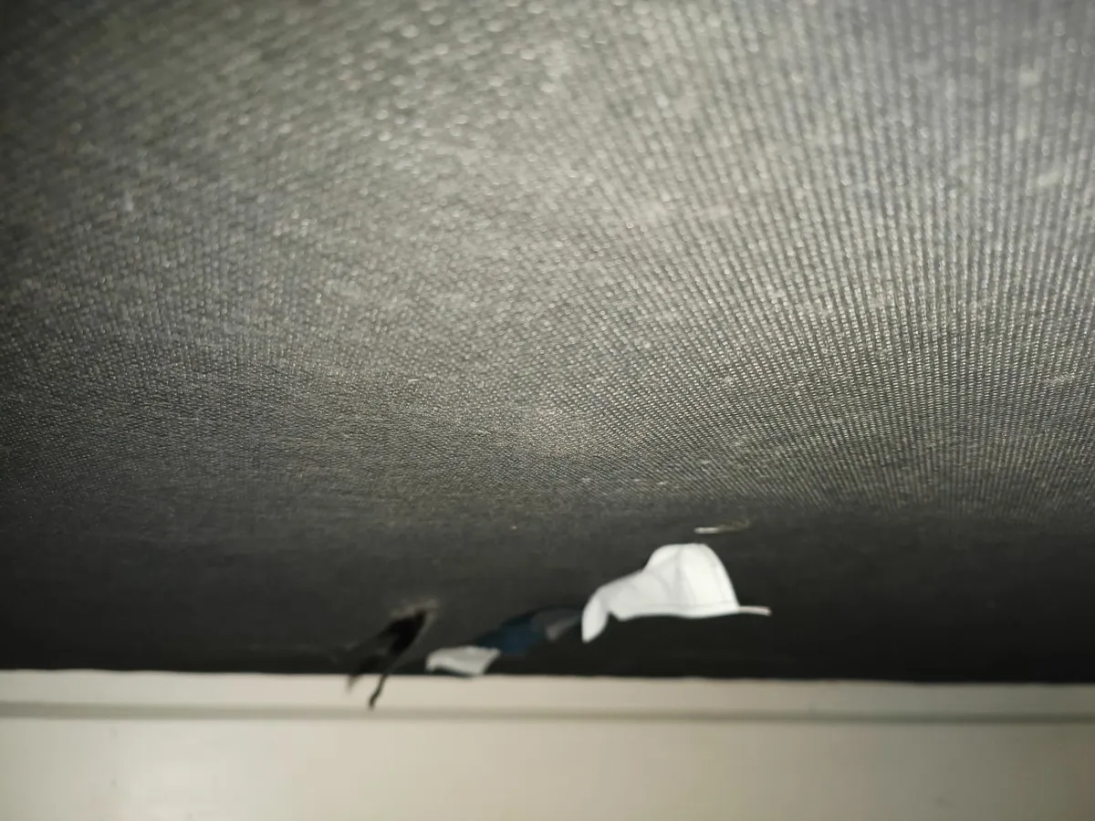 Blue/Golden velvet sofa with stool - Image 4