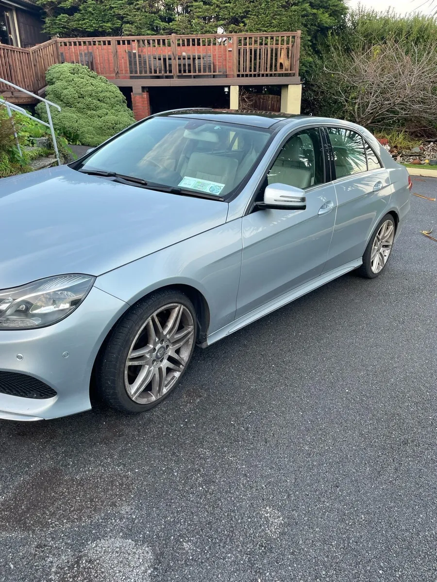 141 Mercedes E250 CDI BE AMG Sport - Image 2
