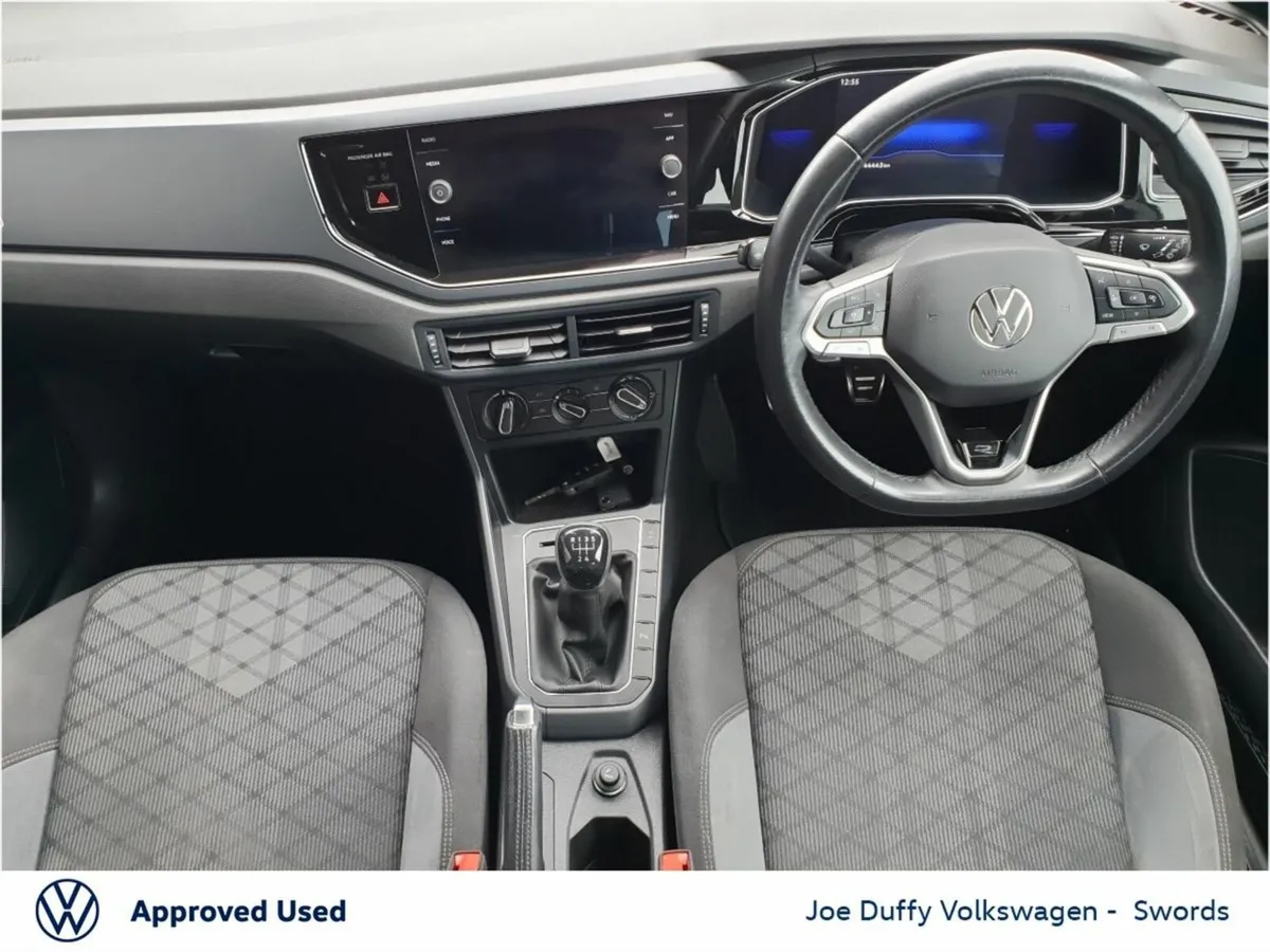 Volkswagen Polo 1.0 TSI 95HP R-Line - Image 3