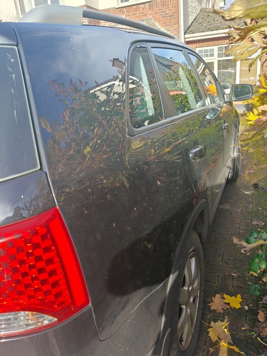 2011 Kia Sorento - Image 4