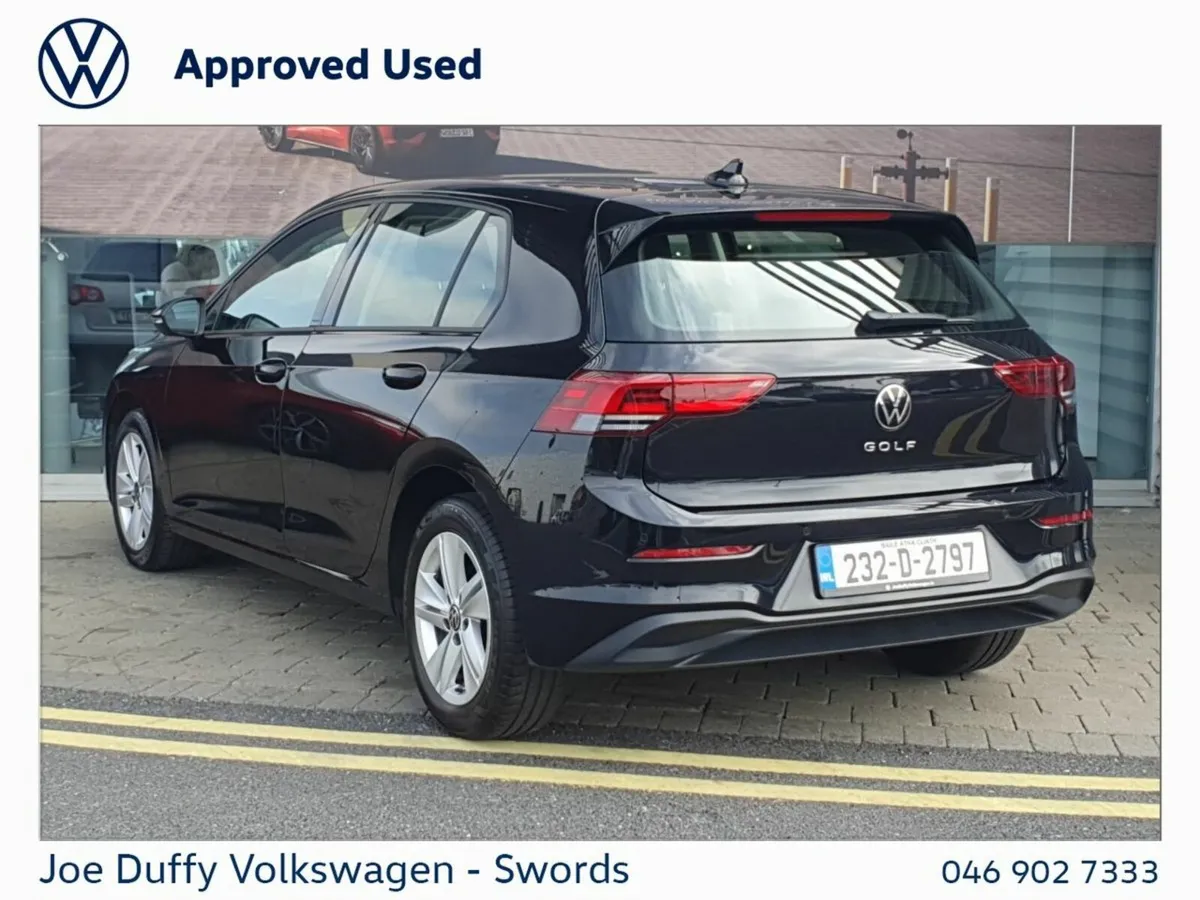 Volkswagen Golf 2.0 TDI 115HP Life - Image 4