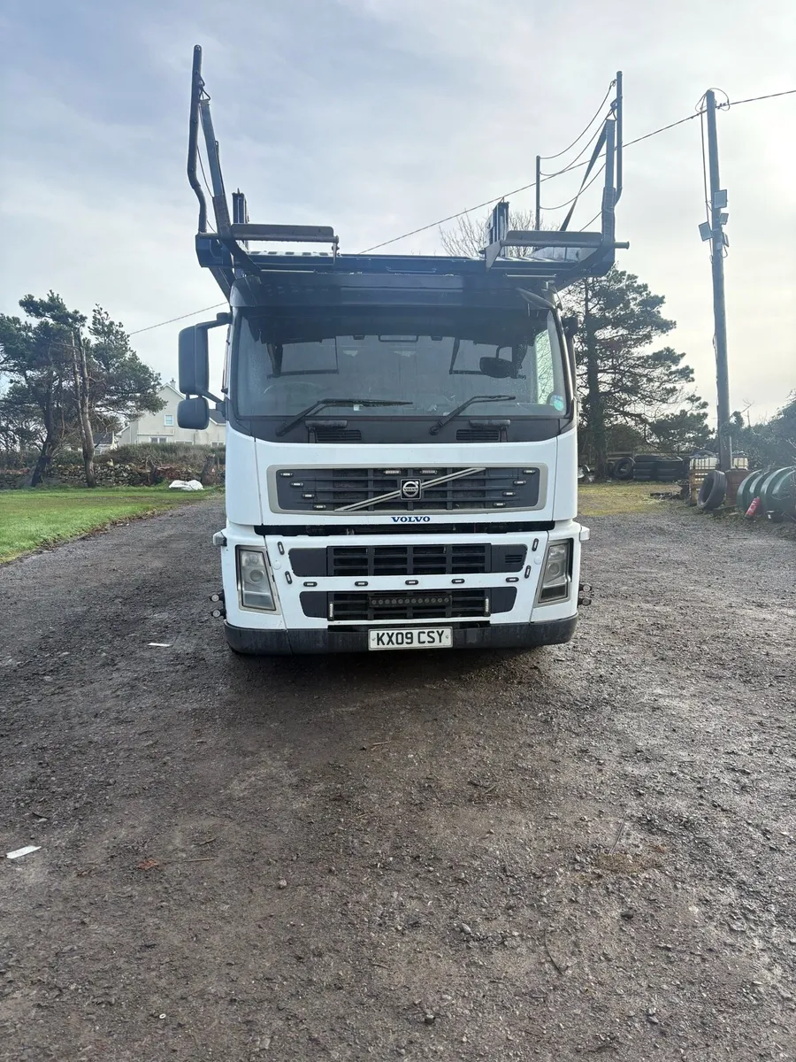 13 LITRE VOLVO CAR TRANSPORTER - Image 2
